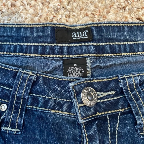 A.N.A Jean Capri’s - Picture 6 of 8